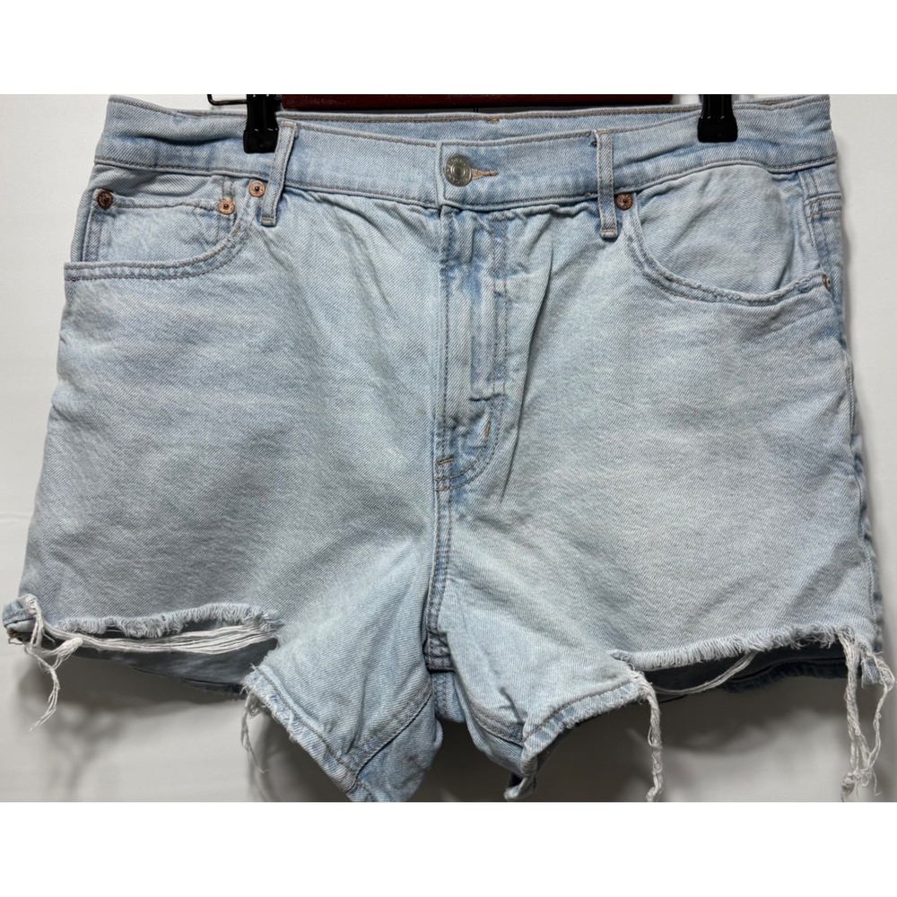 American Eagle Denim Shorts Relaxed Cut Off Size 12 Light‎ Wash